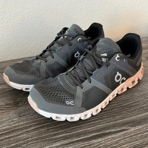 On Cloud Sneakers. Size- W8.